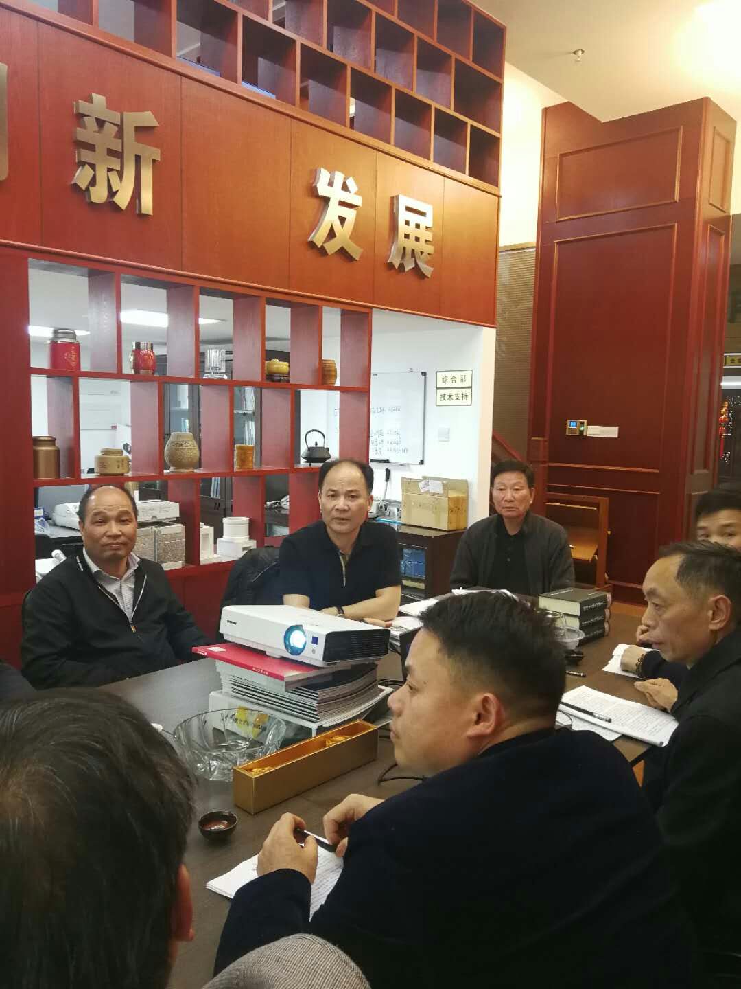微信图片_20180330130139.jpg
